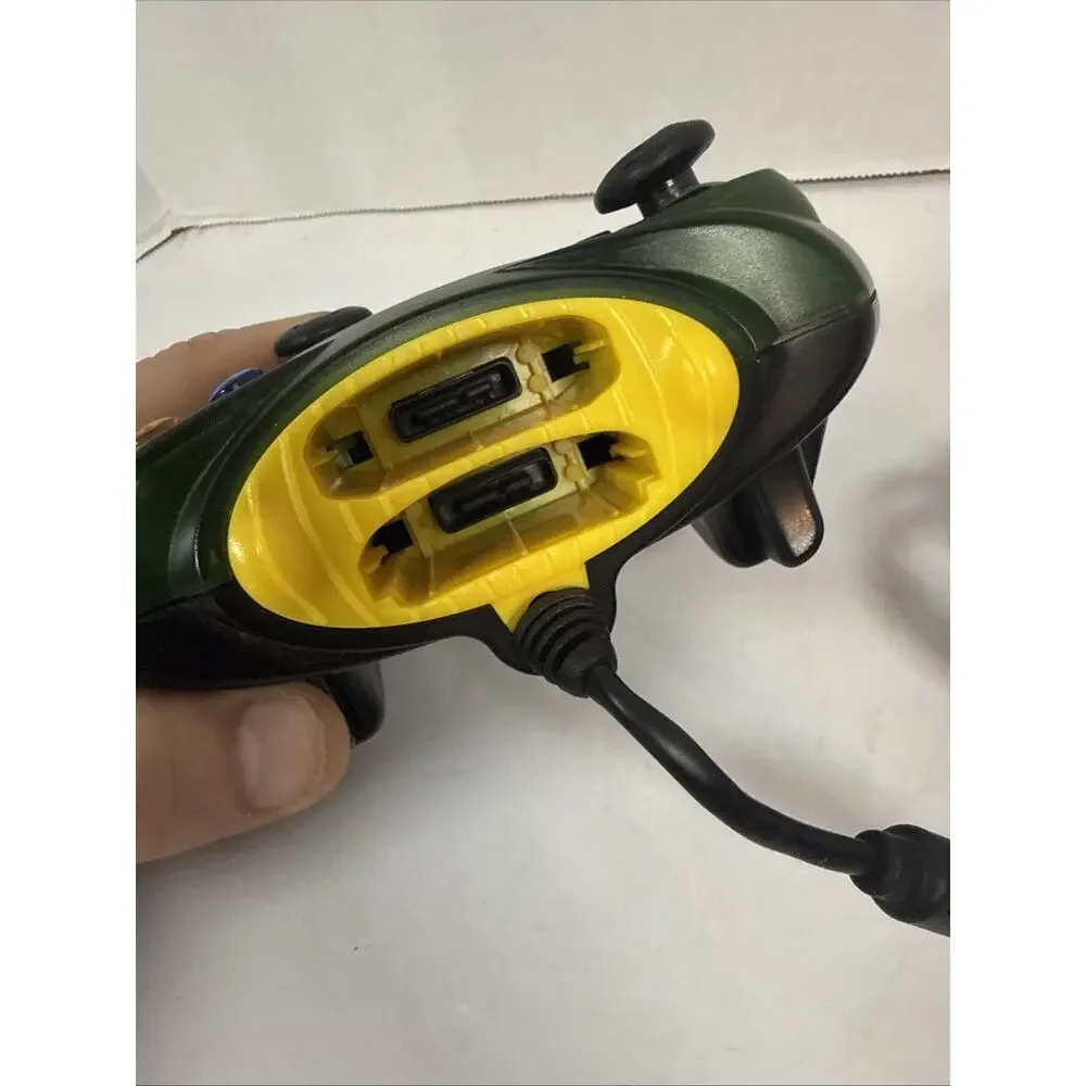 MadCatz - XBox Green Wired Controller 4516 (tested)